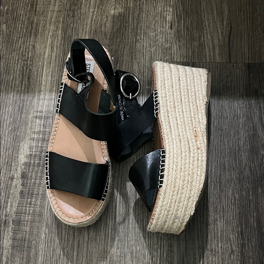 Steve Madden Black Espadrille Sandals - Picture 2 of 4